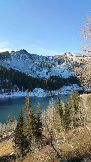 Twin Lakes Trailhead