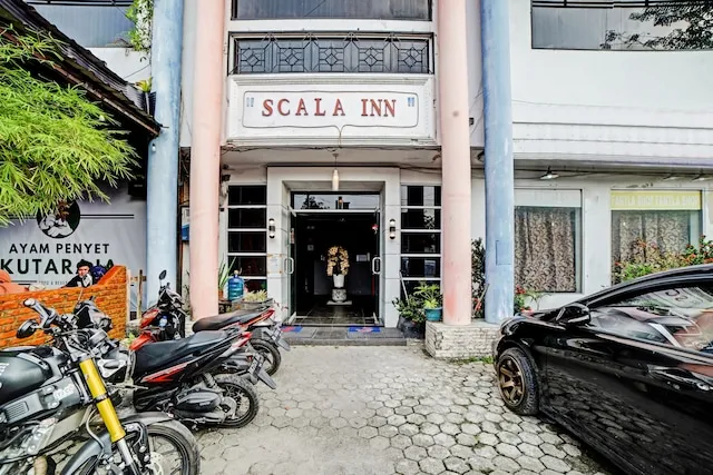 OYO 90450 Sentra Inn