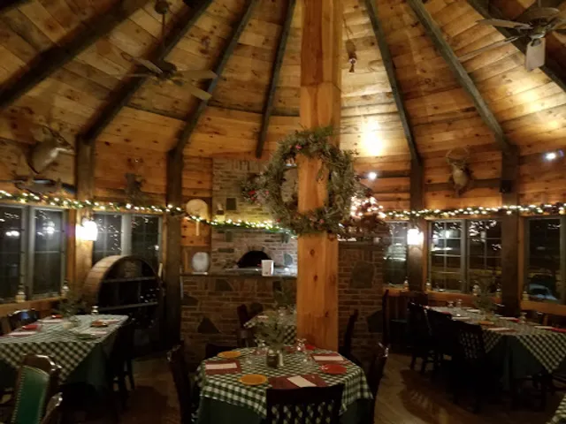 La Perla Restaurant And Country Inn
