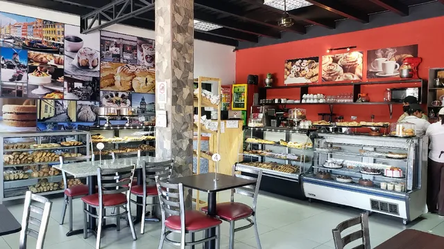 Danesa Repostería y Café