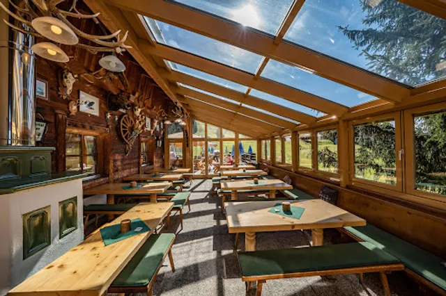 Simon’s Berg- & Skistadl · Zillertal Arena