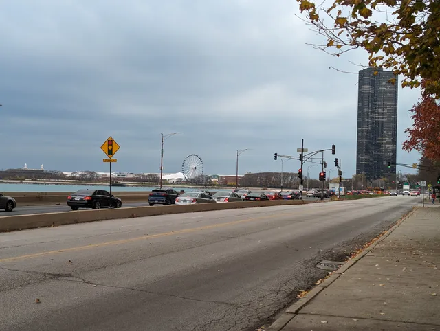 900/910 Lake Shore Drive