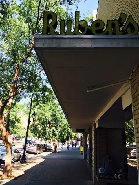 Ruben's Department Store