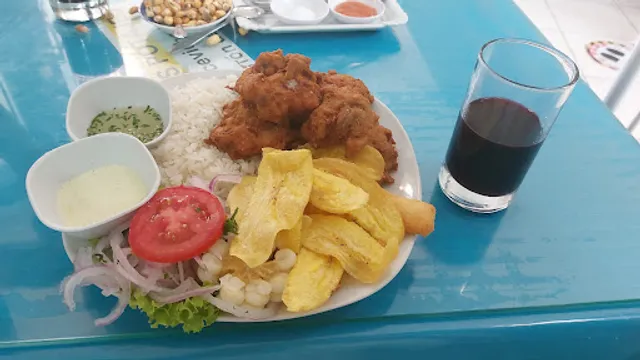 Cevicheria "Lobo Azul"