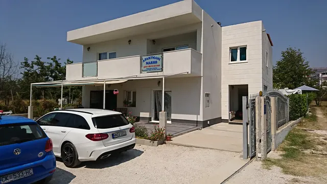 APARTMENTS MARKO