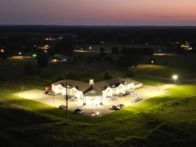 Heritage Inn & Suites