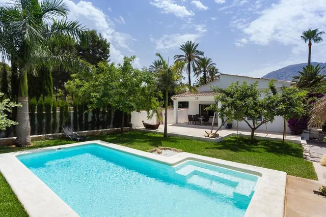 Marina Alta Holidays - Agencia de Alquiler Vacacional Inmobiliaria