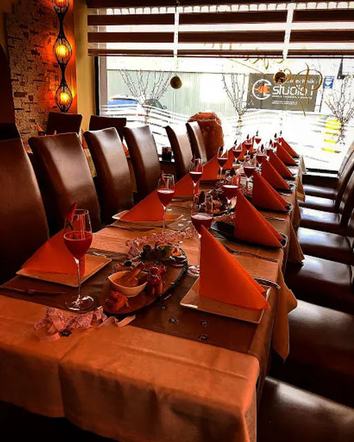 Pizzeria "DoReMi" Restaurant