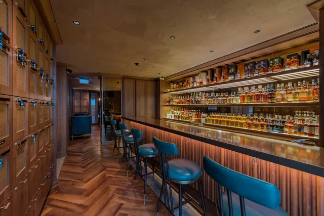 Capitol Cigar & Whisky Lounge by Quaich Bar