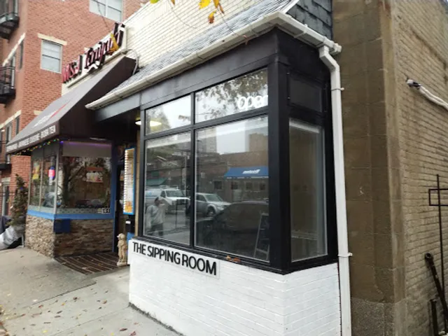 The Sipping Room By Breeze