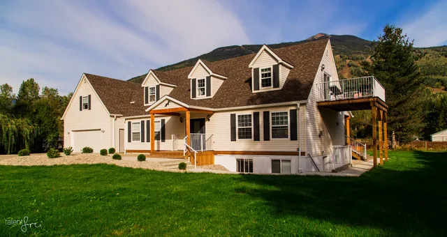 Valley Retreat Revelstoke