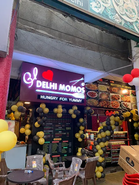 Delhi Momo's