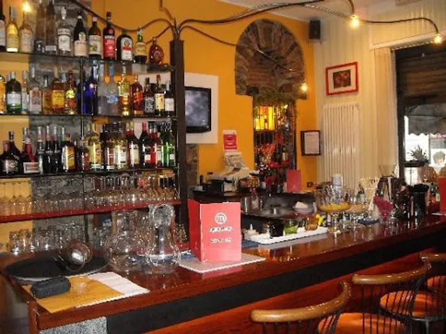 Minimalismo Livingroom Wine & Cocktail Bar