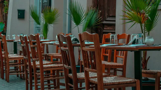 Rakaki | Ρακάδικο - Μεζεδοπωλείο