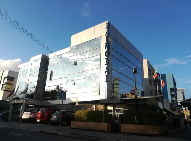 Balmoral Apartamentos y Suites