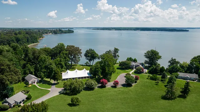 Eagle Point Weddings & Retreats