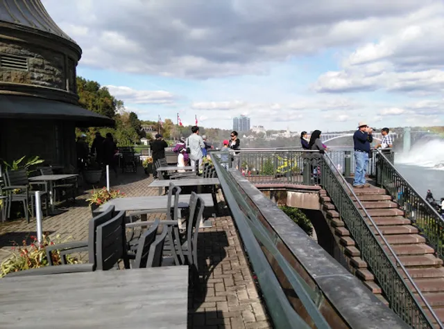 Horseshoe Landing Patio