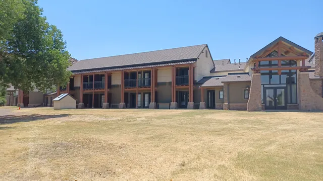 Quartz Mountain State Park Lodge