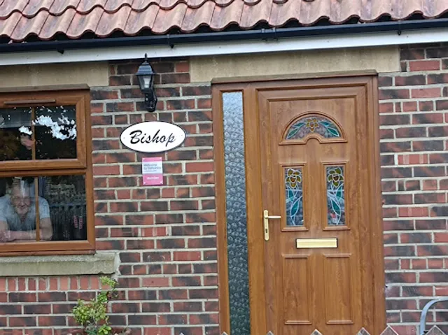 KasKane Cafe & Covells Bar