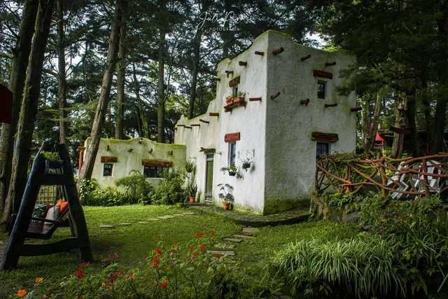 Los Naranjos Town Houses • Los Naranjos