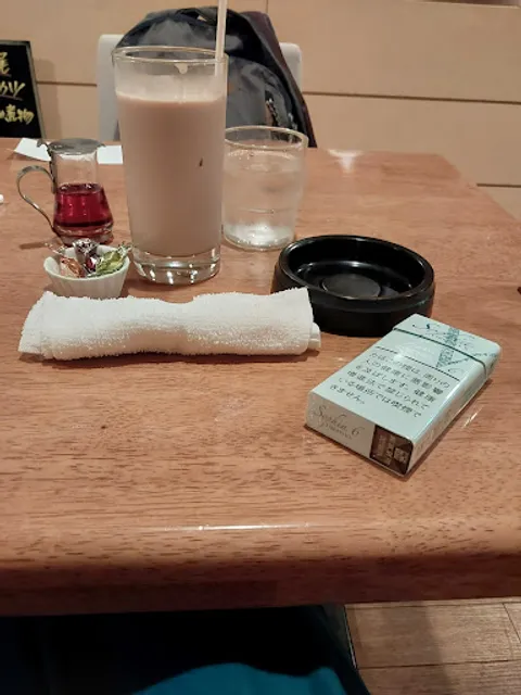 カフェペルレイ