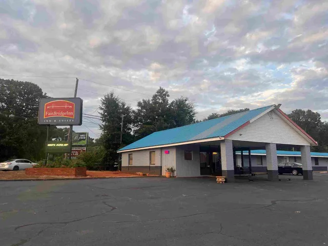 Fairbridge Inn & Suites