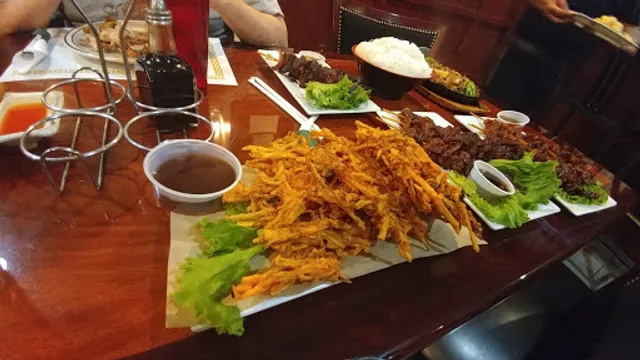 D' Pinoy Joint Flamingo