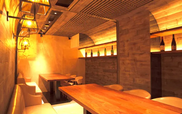 L'AVANT-GOUT ラヴァングゥ