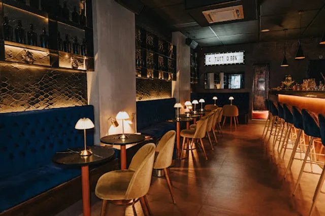 Quentin's American Bar