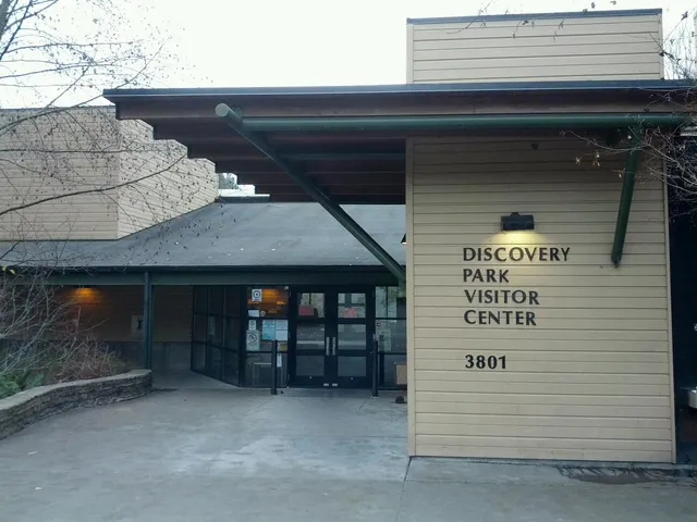 Discovery Park Visitor Center