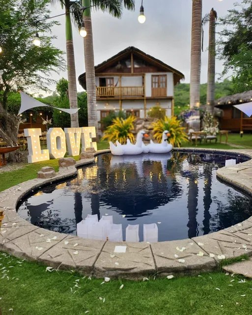 Palms Oasis Montañita