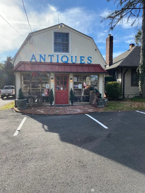 New Hope Antiques & Design Center