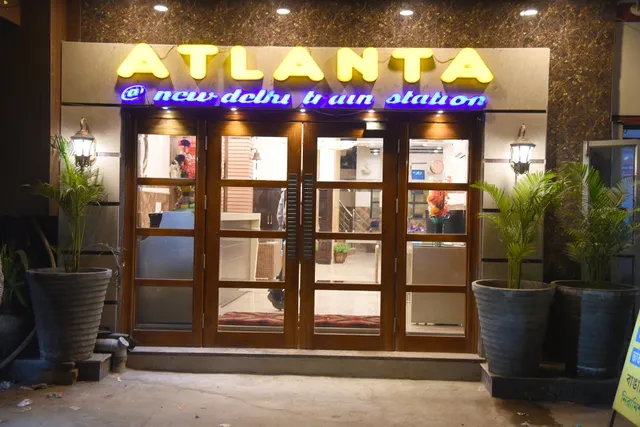 Staybook Atlanta New Delhi Train Station