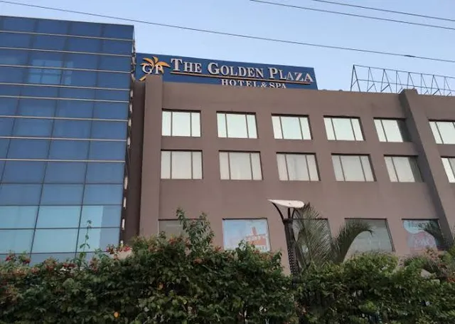 Golden Plaza Hotel & Spa