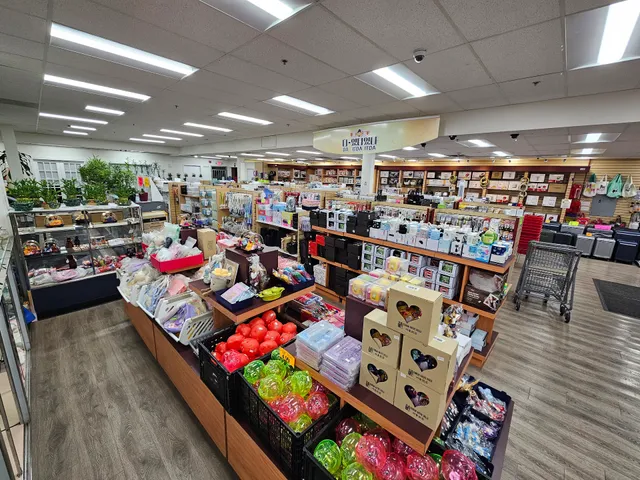 BeSeTo Department Store