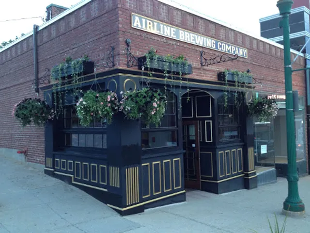Airline Brewing Company Pub - Ellsworth
