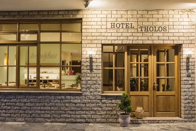 THOLOS HOTEL
