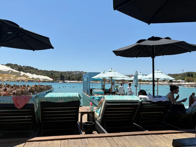 Paparazzi Restaurant