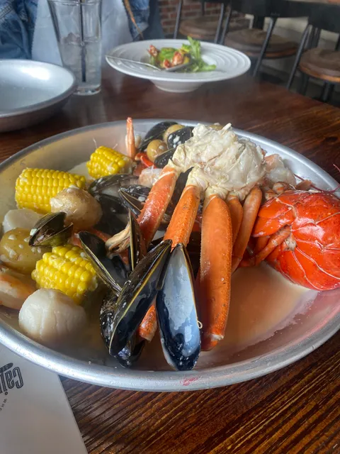 Emociones Restaurant & Bar