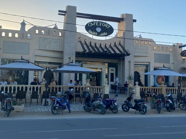 القلعة Le Palais