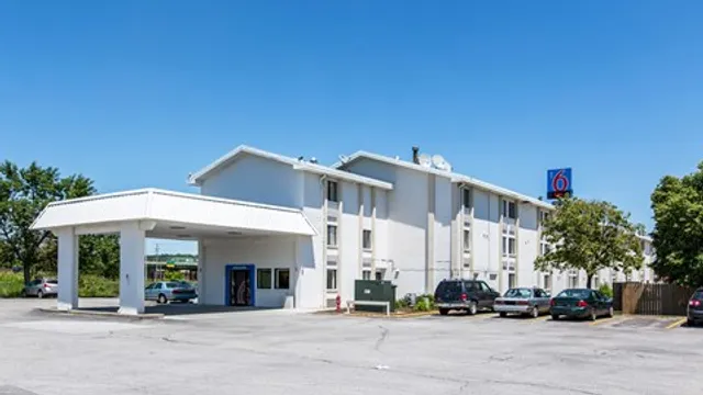 Motel 6 Council Bluffs, IA - Omaha East