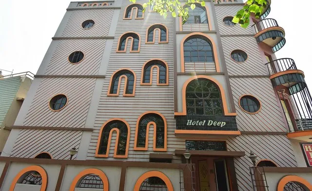 OYO Flagship 40648 Deep Residency