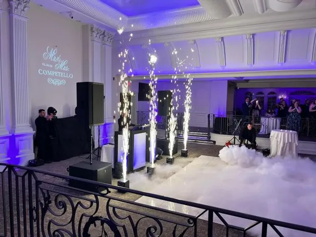 Hot Party Entertainment