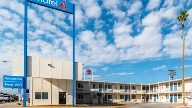 Motel 6 Blythe, CA - South