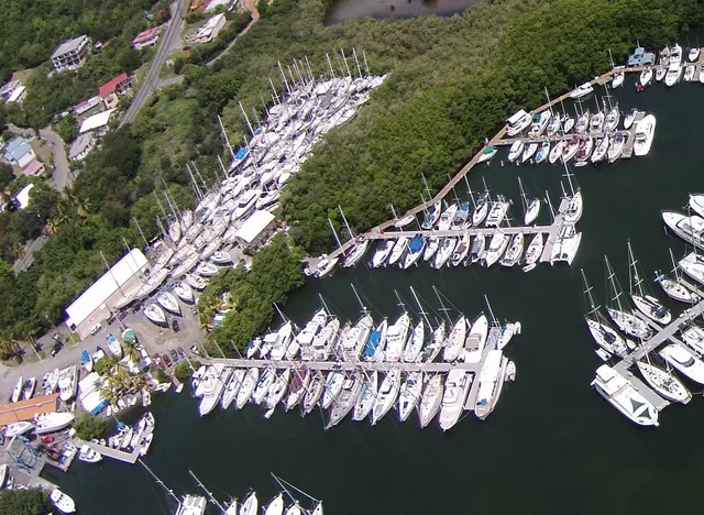 Independent Boat Yard and Marina