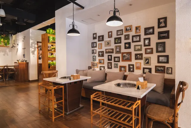 Nine Squares Restaurant(International City Branch) 九宫阁火锅国际城店