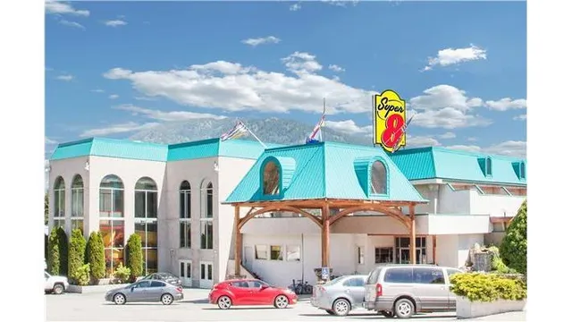 Super 8 by Wyndham Castlegar BC
