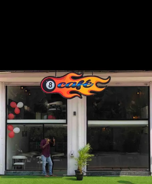 8 ball cafe