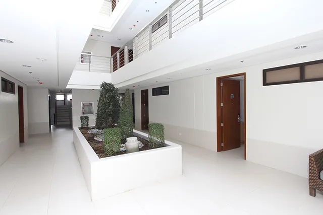 Crown Regency Courtyard Resort