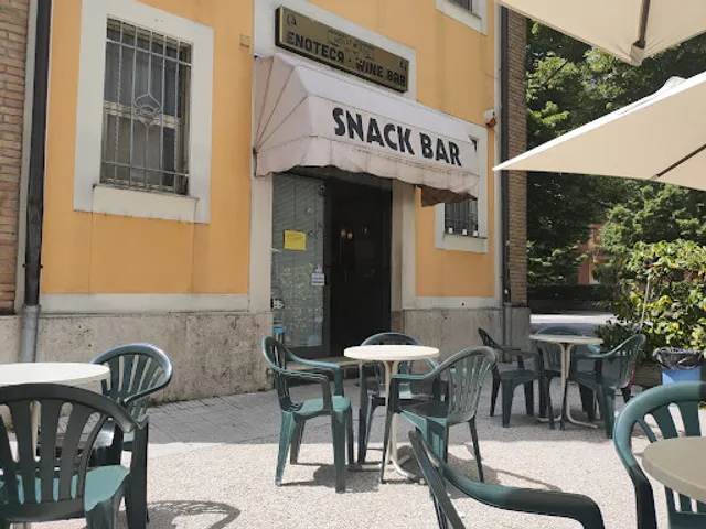 Snack Bar